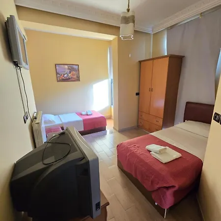 Hotel Vlora 3* فلورا