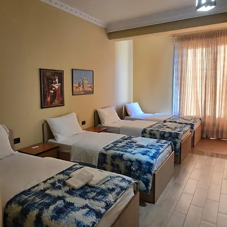 Hotel Vlora فلورا