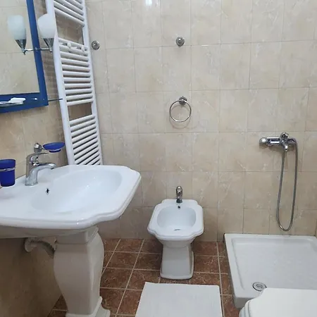 Hotel Vlora מלון