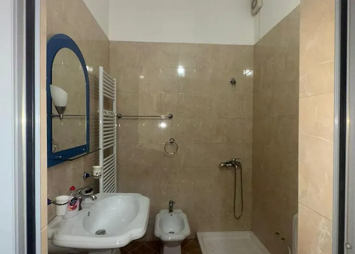 酒店 Hotel Vlora 3*