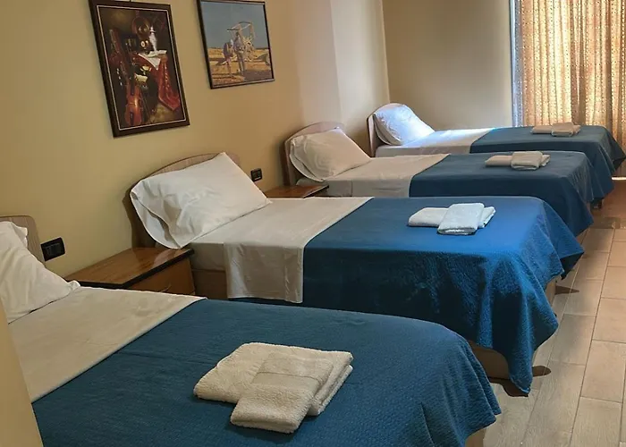 Hotel Vlora 酒店 3*